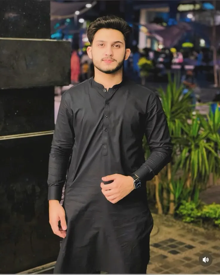 Hamza Iqbal, Web design freelancer in Lahore